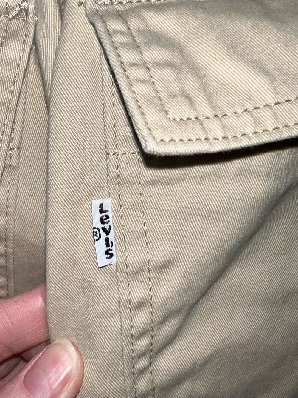 Levi’s Woman’s 94 Baggy Cargo Pants Bundle - Picture 8 of 16